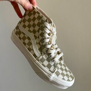 CHECKERED HIGH TOP VANS IN BEIGE